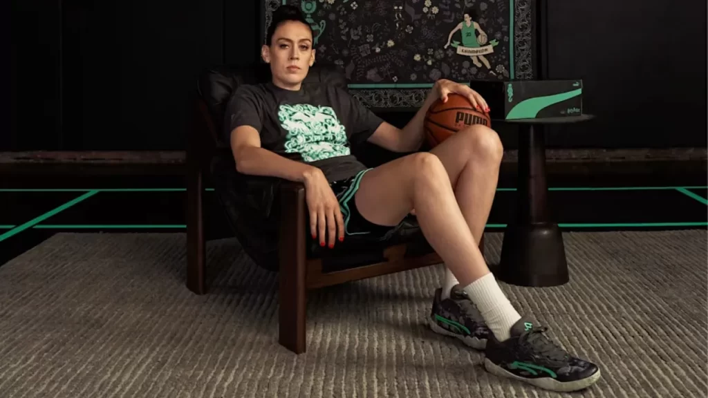 Breanna Stewart (Foto: Reprodução)