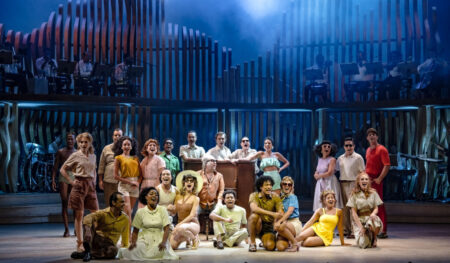 Tom Jobim Musical chega a São Paulo em março de 2025 para celebrar o maestro da Bossa Nova