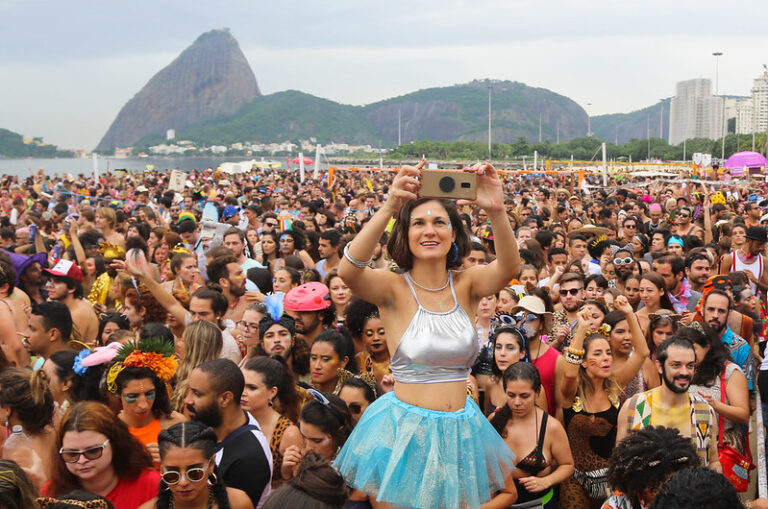 Carnaval de Rua RJ 2026: confira a programação de blocos