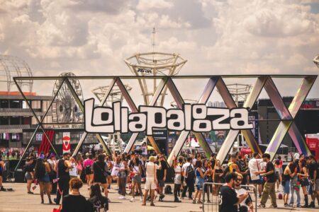 Carmed estreia no Lollapalooza Brasil 2026 como hidratante labial oficial do festival