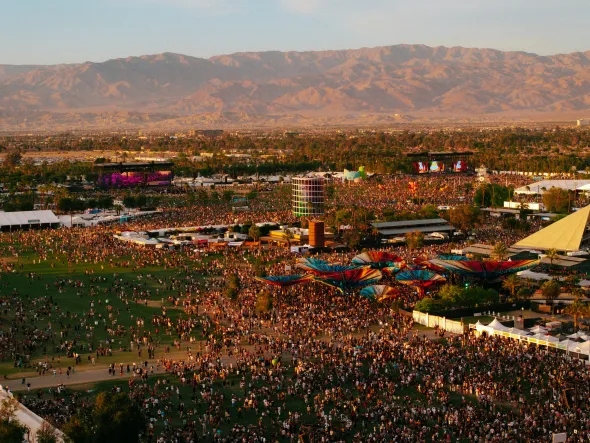 Coachella 2026: como assistir aos shows ao vivo e de graça pela internet