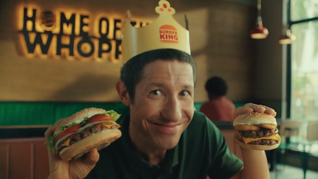 Burger King resgata Fabiano Augusto para anunciar o King em Dobro com dois burgers a partir de R$20