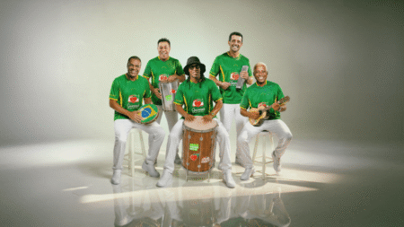Ivete Sangalo reúne Ronaldinho Gaúcho e campeões do penta em show especial no Maracanã