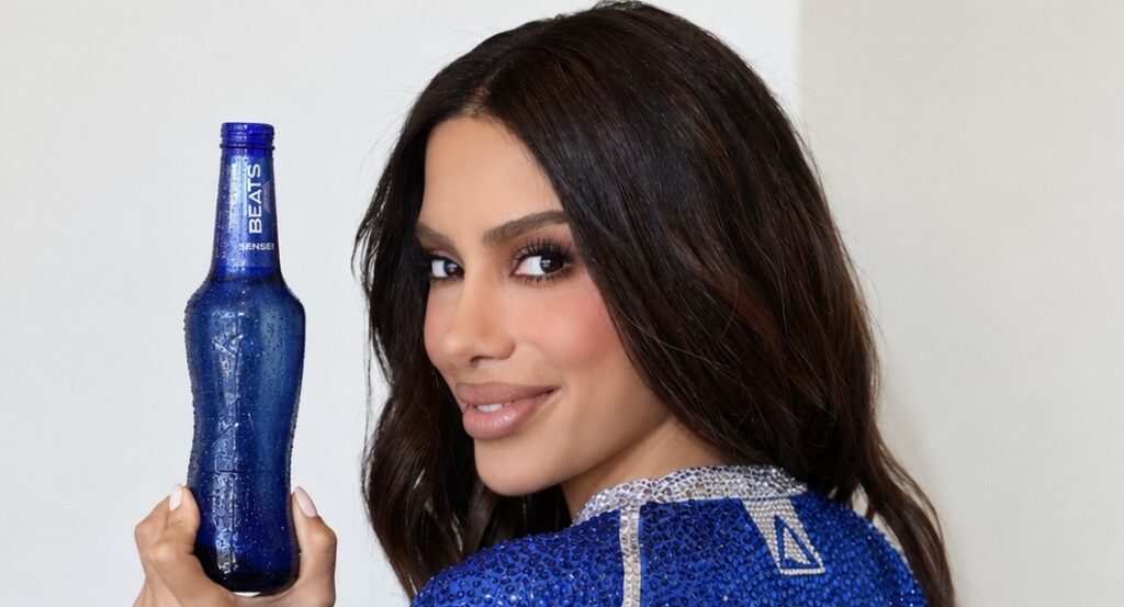 Anitta celebra novo marco internacional com homenagem da Beats após apresentação histórica