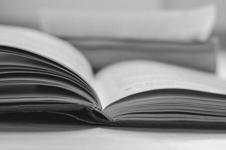 Prefeitura de SP oferece Vale-Livro de R$ 100 para estudantes e servidores na Bienal