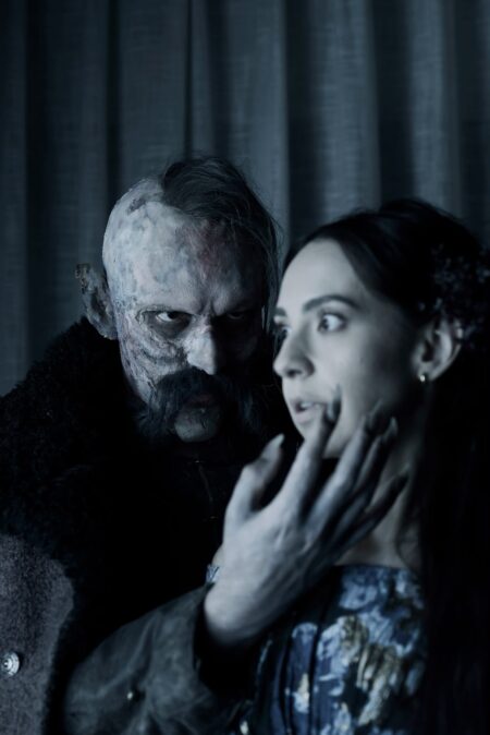 Leo Bagarolo e Evelin Camargo apostam no terror gótico de “Nosferatu” para o Baile da Sephora