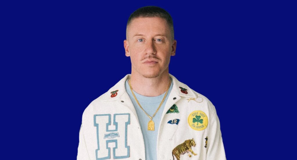 Macklemore esgota shows pró-Palestina após expulsão da turnê de Ed Sheeran Macklemore (Foto: Reprodução/X)